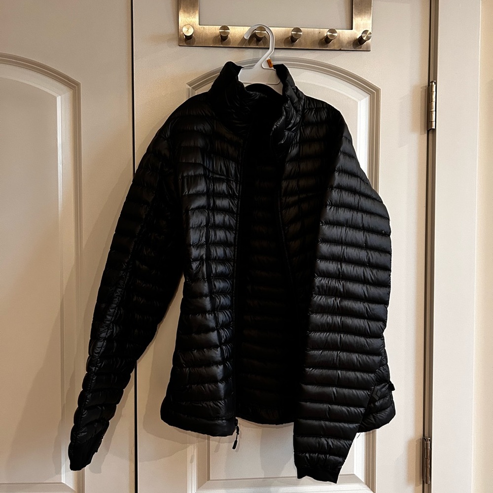 Black diamond primaloft packable puffer
